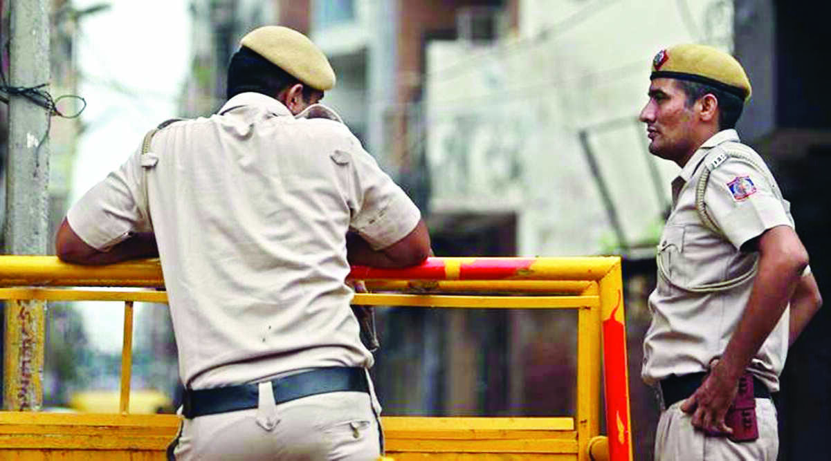 BMW driven by ex-MLA hits several vehicles; 3 injured BMW driven by ex-MLA hits several vehicles; 3 injured
