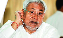 JD(U)-BJP alliance on the edge; Nitish calls for parliamentary meeting today