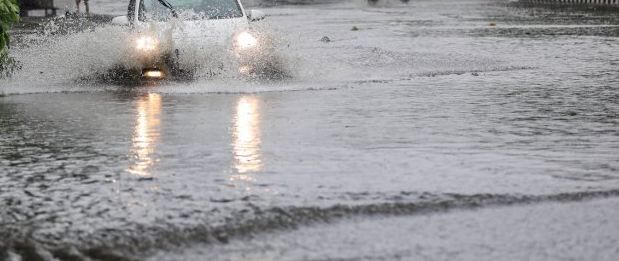 Rains in S. Korea turn Seouls roads to rivers, leave 8 dead