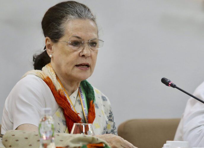 Quit India anniv: Sonia exhorts people to defend freedom with all might; Cong alleges RSS supported British amid brutal repression