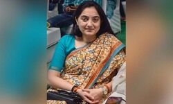 Prophet remark row: SC clubs and transfers all FIRs against Nupur Sharma to Delhi Police