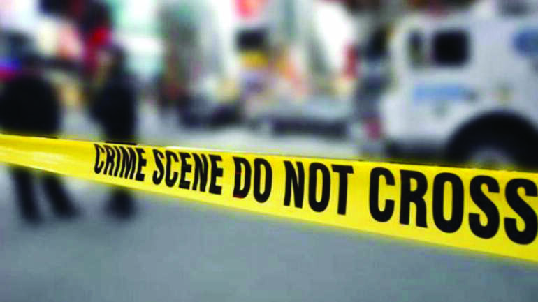 Man arrested for killing wife by slitting her throat in Noida Man arrested for killing wife by slitting her throat in Noida
