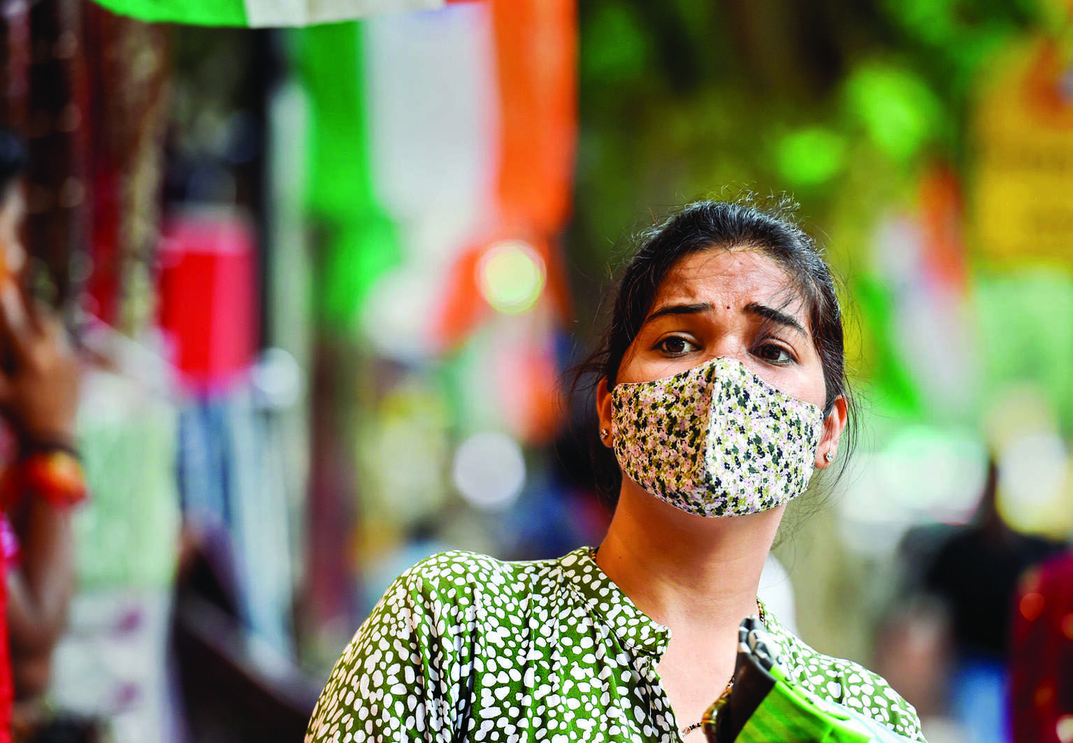 Masks mandatory in Delhi again, Rs 500 fine for violators Masks mandatory in Delhi again, Rs 500 fine for violators