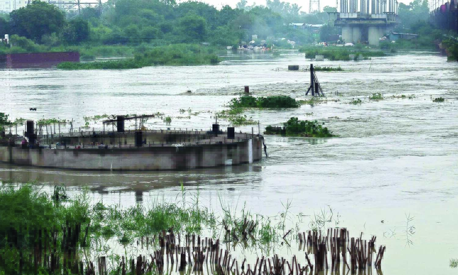 Yamuna water level crosses danger mark in Delhi