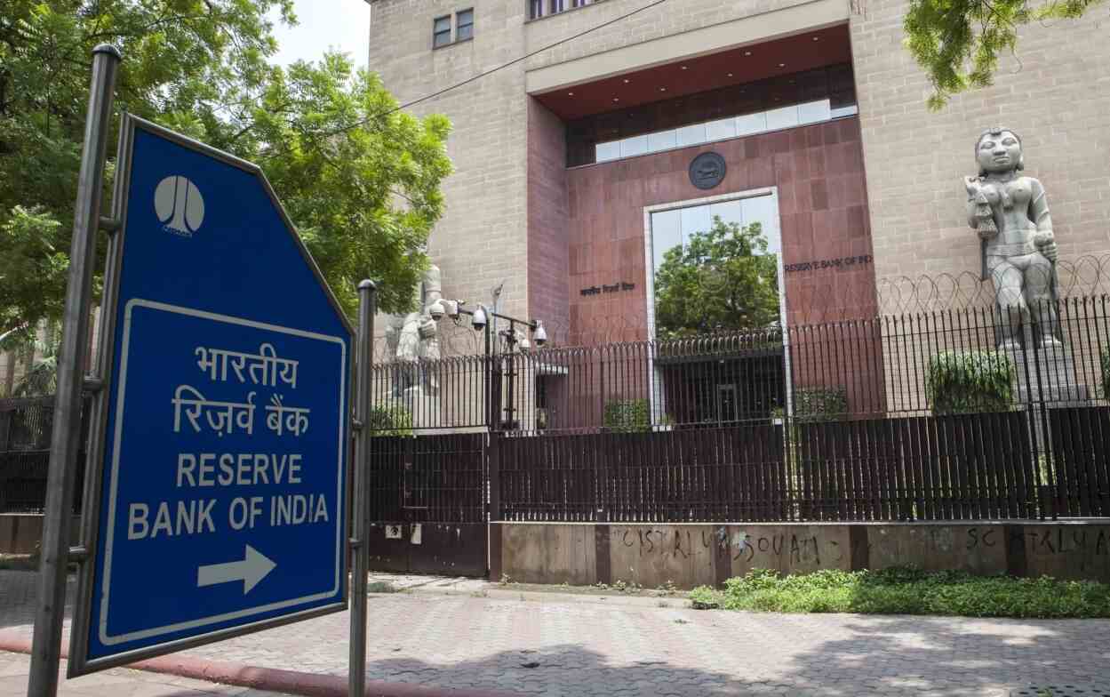 RBI directs loan recovery agents not to threaten borrowers, no calling before 8 am & after 7 pm