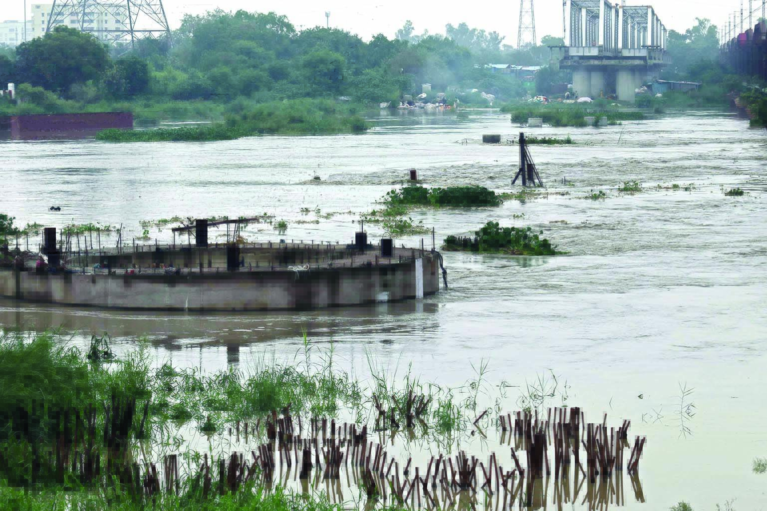 Yamuna water level crosses danger mark in Delhi