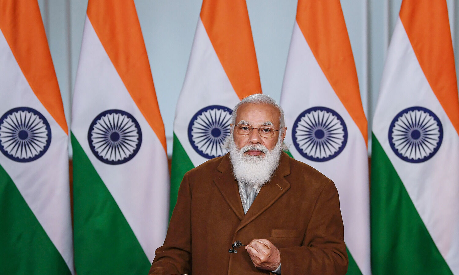 PM Modi hosts Indias Commonwealth Games contingent