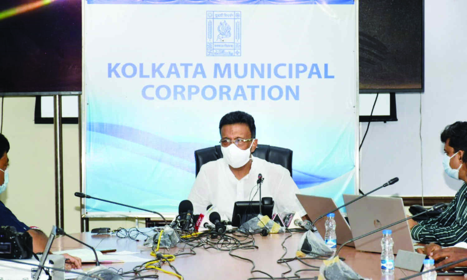 None in city hospitalised with Covid post booster shots: Hakim