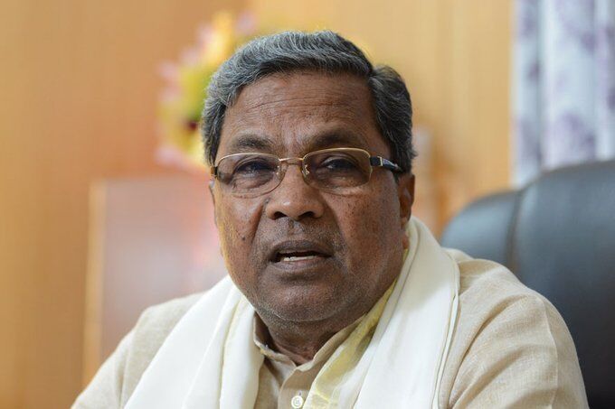 Non-inclusion of Nehru in Ktaka govt ad, Siddaramaiah calls CM Bommai RSS slave
