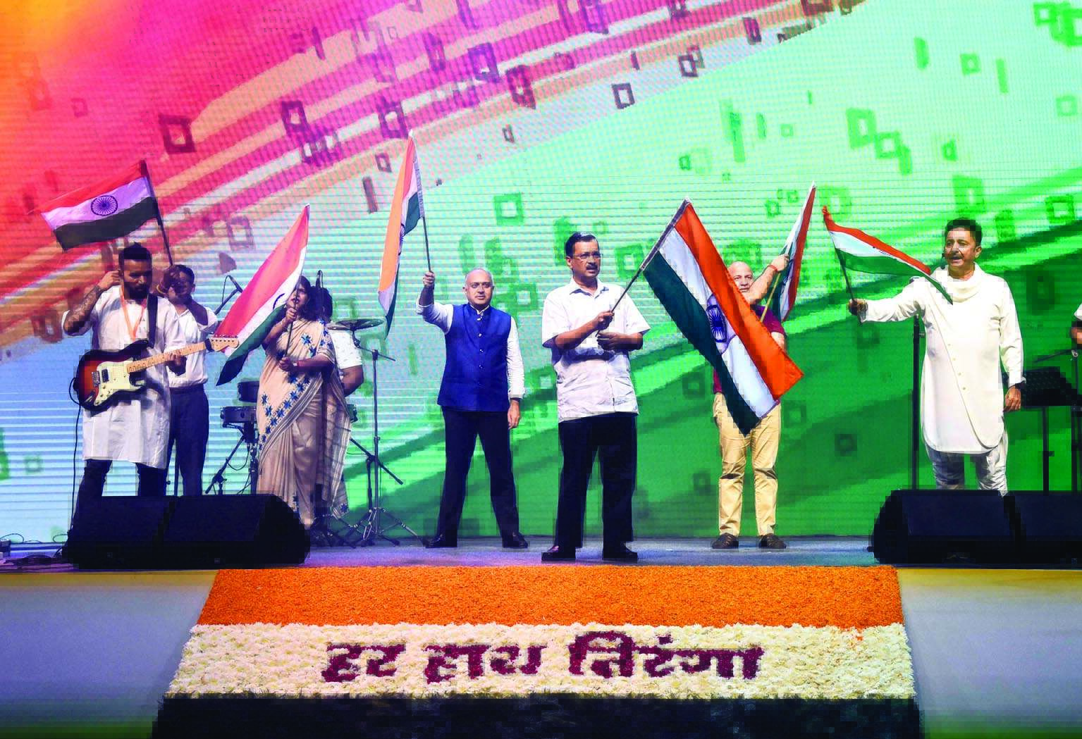 Delhi has become City of Tricolours