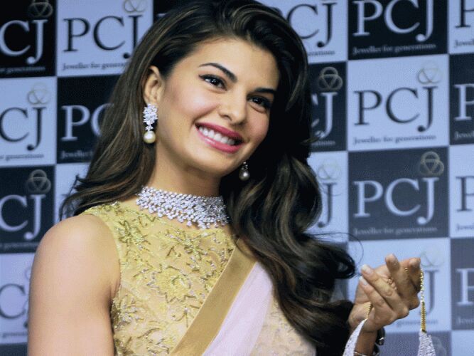 Actor Jacqueline Fernandez laundered money: ED