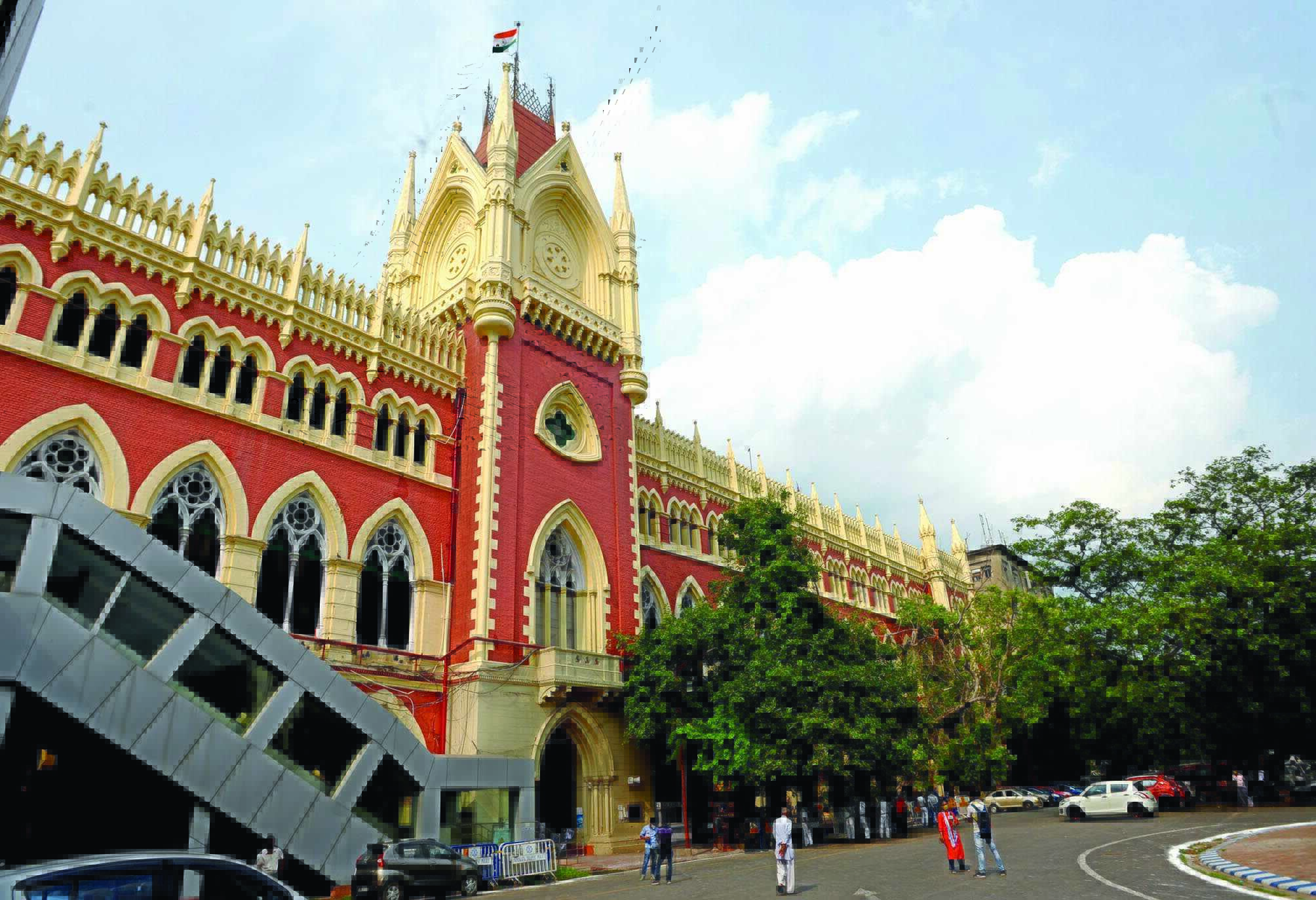 Cal HC recalls order asking TMC leaders daughter, 5 others to appear before it Cal HC recalls order asking TMC leaders daughter, 5 others to appear before it