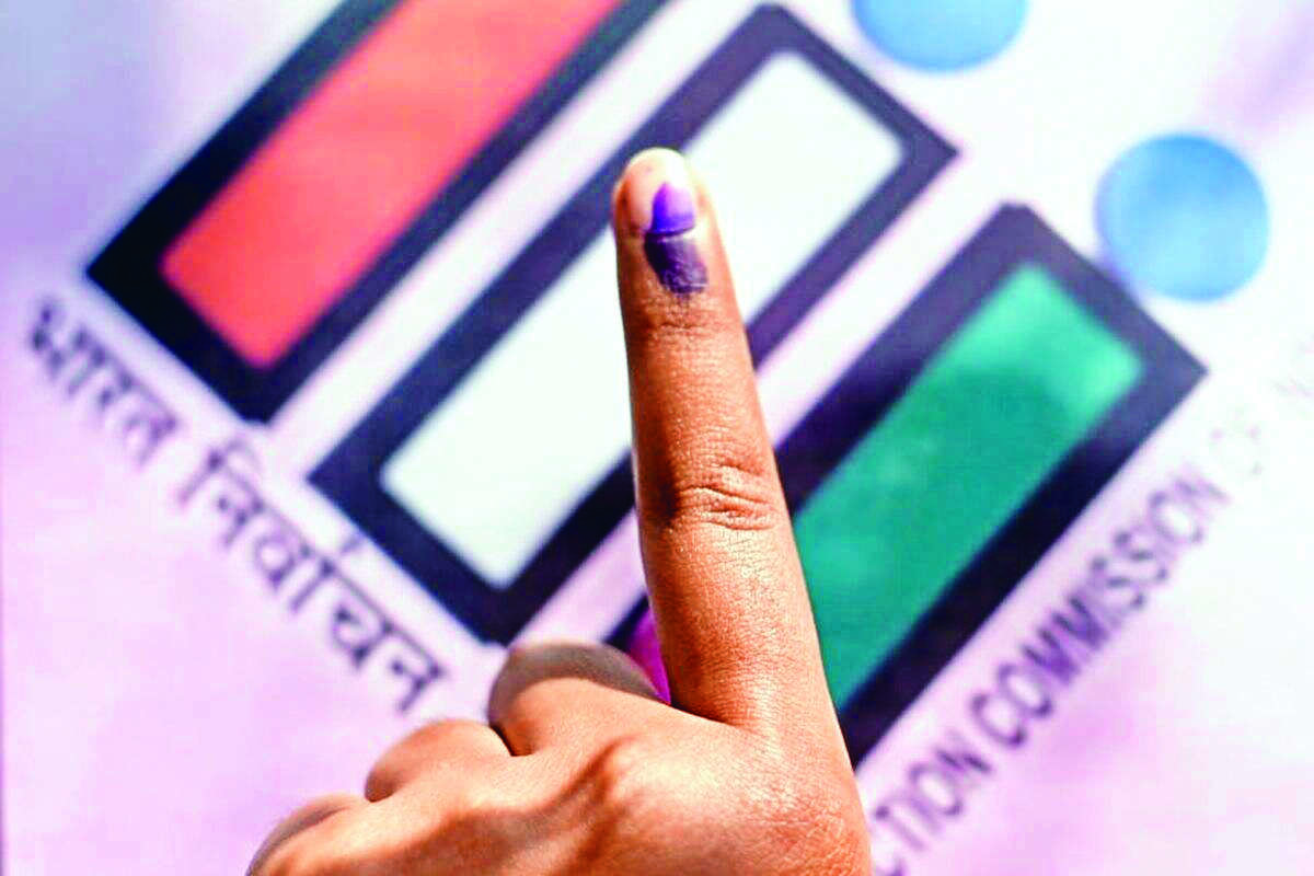 Non-locals allowed to vote in J&K, parties protest Non-locals allowed to vote in J&K, parties protest