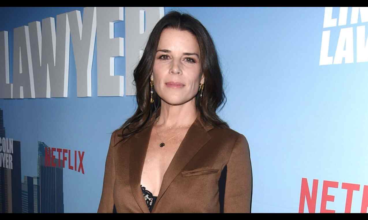 Neve Campbell to lead David E Kelleys drama series Avalon Neve Campbell to lead David E Kelleys drama series Avalon