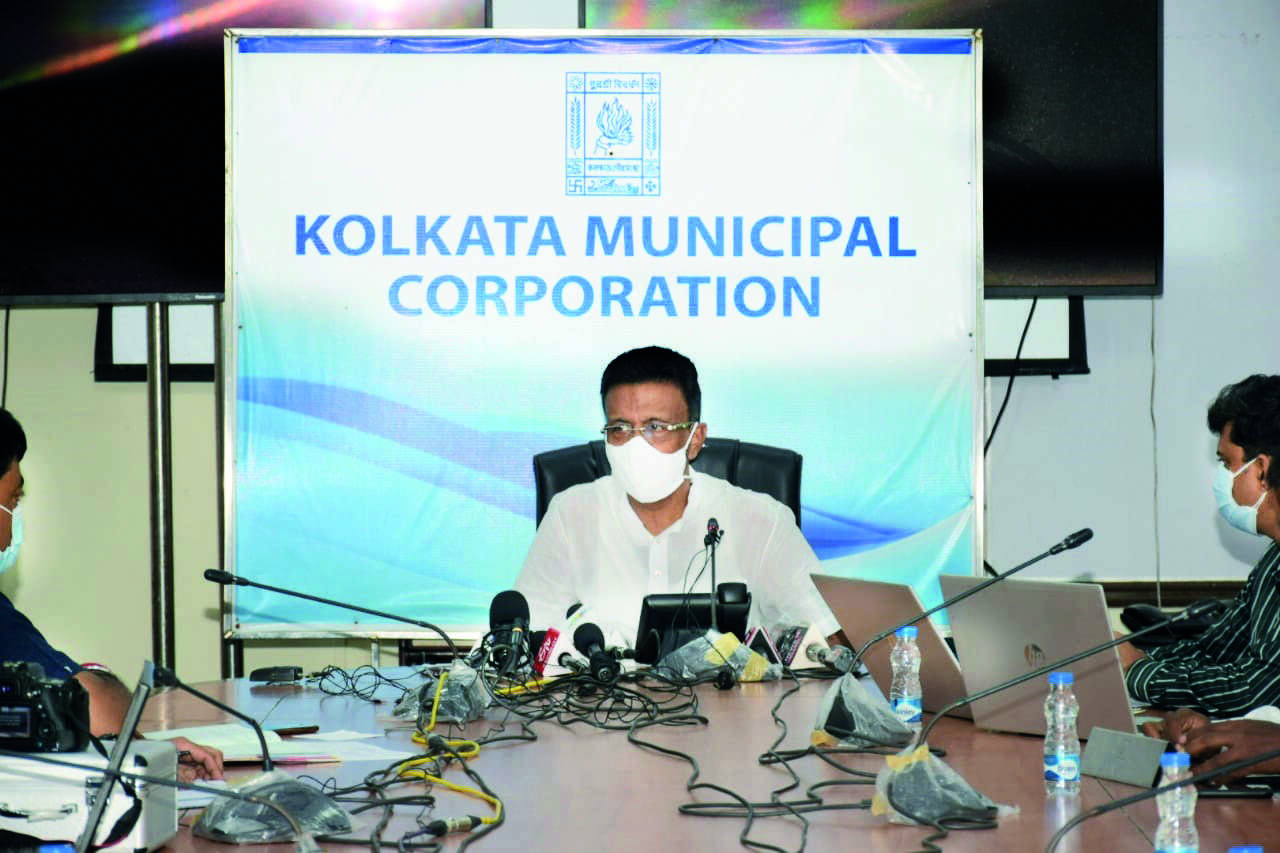 Dengue drive: Health workers facing problem entering few locked buildings, says Hakim