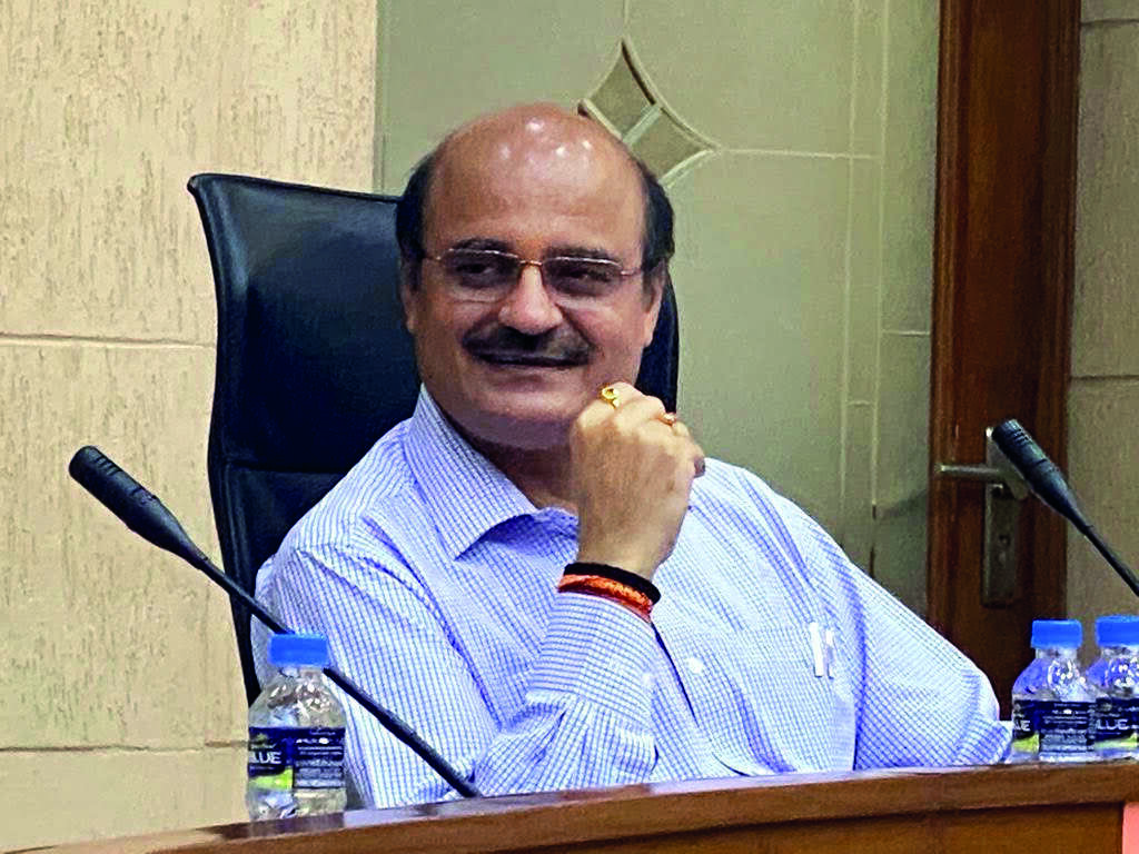 General Manager reviews performance of Northern Railway General Manager reviews performance of Northern Railway