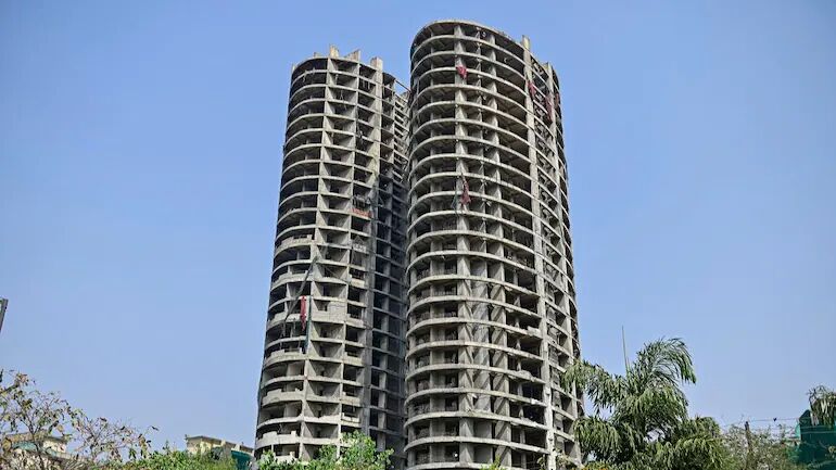 Noida twin tower demolition: Health dept gears up for possible emergency situation