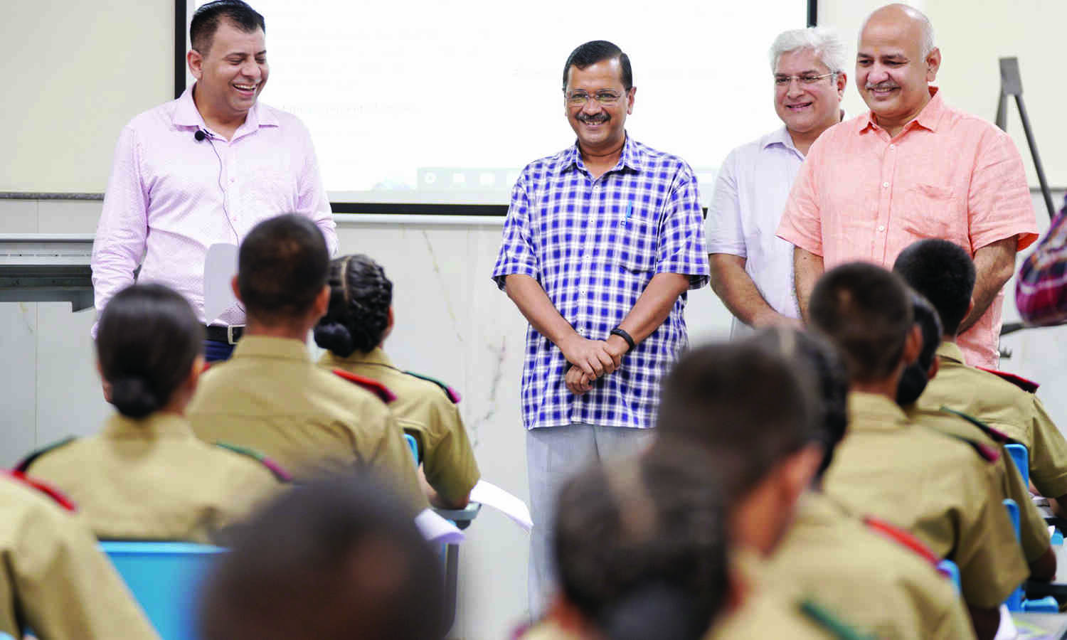 CM inaugurates Delhi govts armed forces school