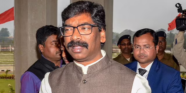 Jkhand crisis: Not announcing EC ruling may fuel horse-trading, UPA tells governor Jkhand crisis: Not announcing EC ruling may fuel horse-trading, UPA tells governor