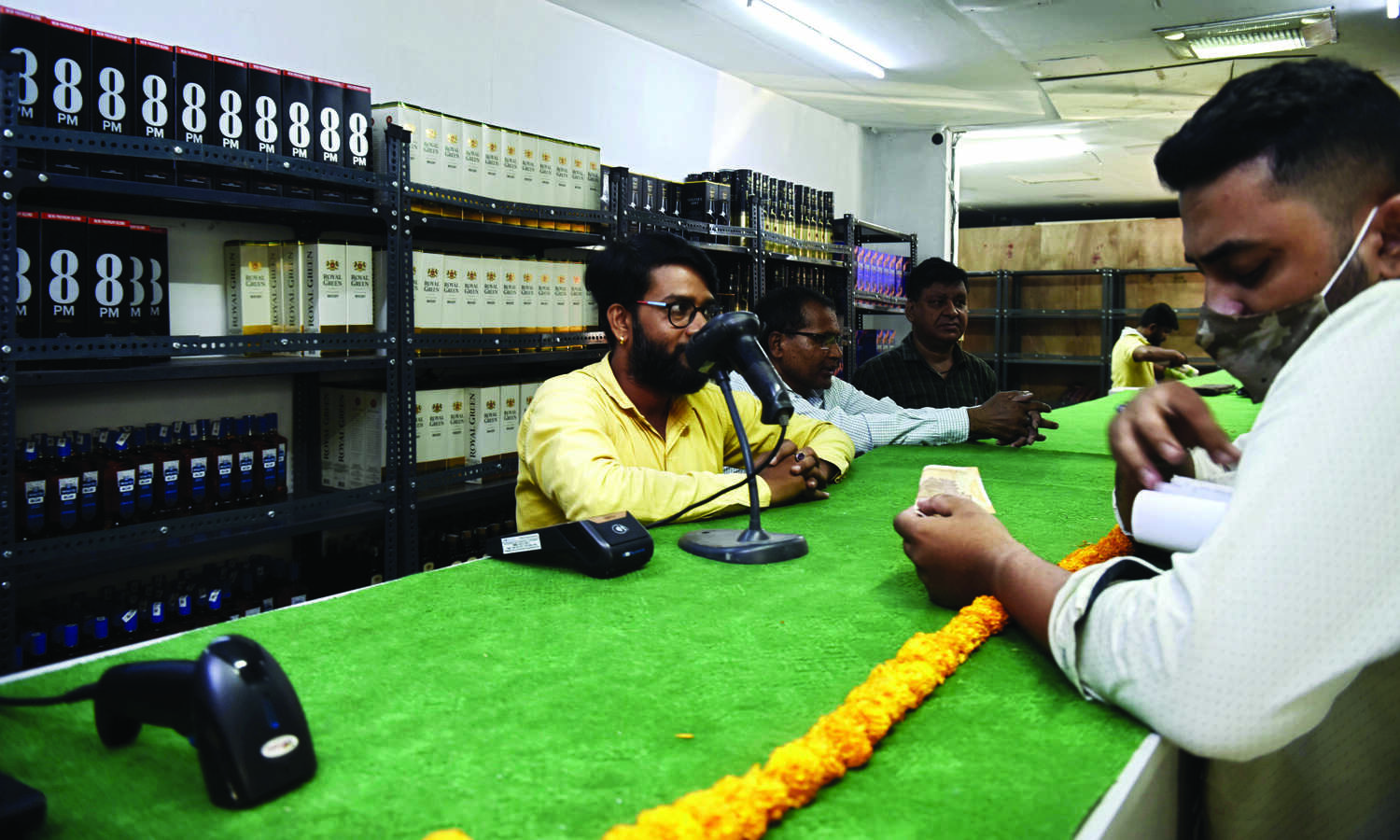 Delhi reverts to old excise policy regime