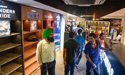 Delhi: Govt-run liquor shops open but with empty shelves as old excise policy returns