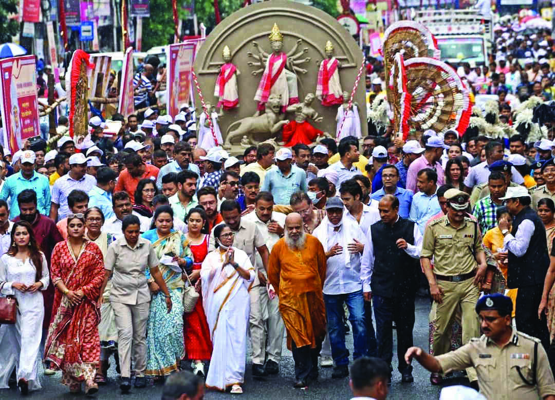 Mamata leads rally to commemorate Durga Pujas UNESCO cultural heritage tag Mamata leads rally to commemorate Durga Pujas UNESCO cultural heritage tag