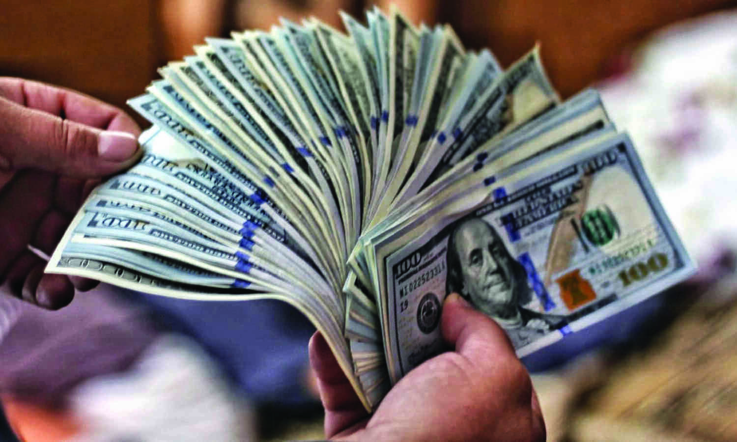 Indias external debt rises 8% to $620.7 bn till March