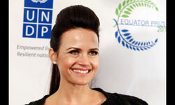 Carla Gugino to star in HBO Max series The Girls on The Bus Carla Gugino to star in HBO Max series The Girls on The Bus