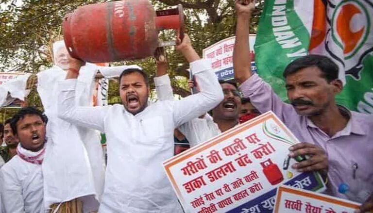 Cong to hold mass protest rally at Ramlila maidan against price rice, GST, unemployment Cong to hold mass protest rally at Ramlila maidan against price rice, GST, unemployment