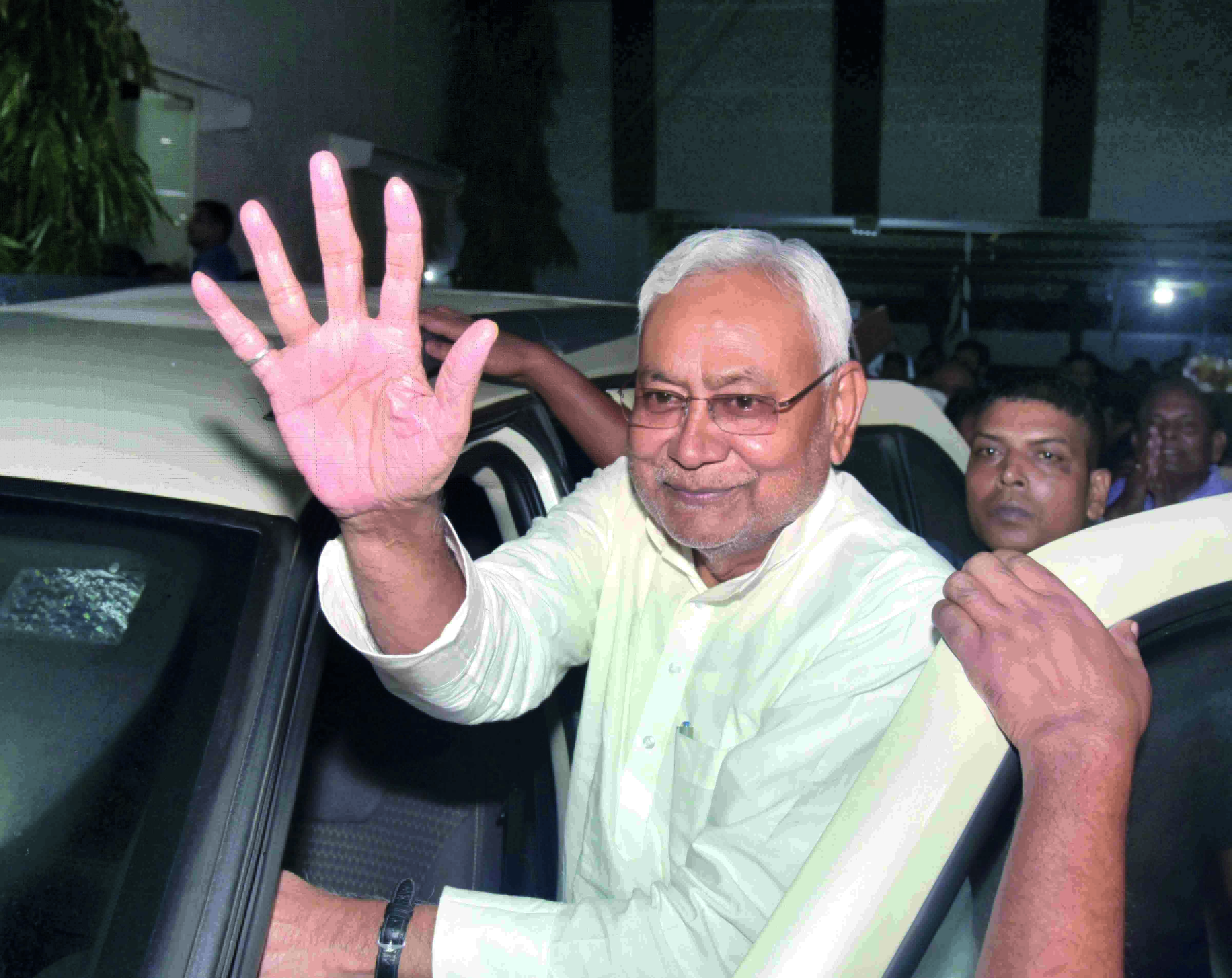 Nitish calls for Oppn unity; questions propriety of alleged poaching Nitish calls for Oppn unity; questions propriety of alleged poaching