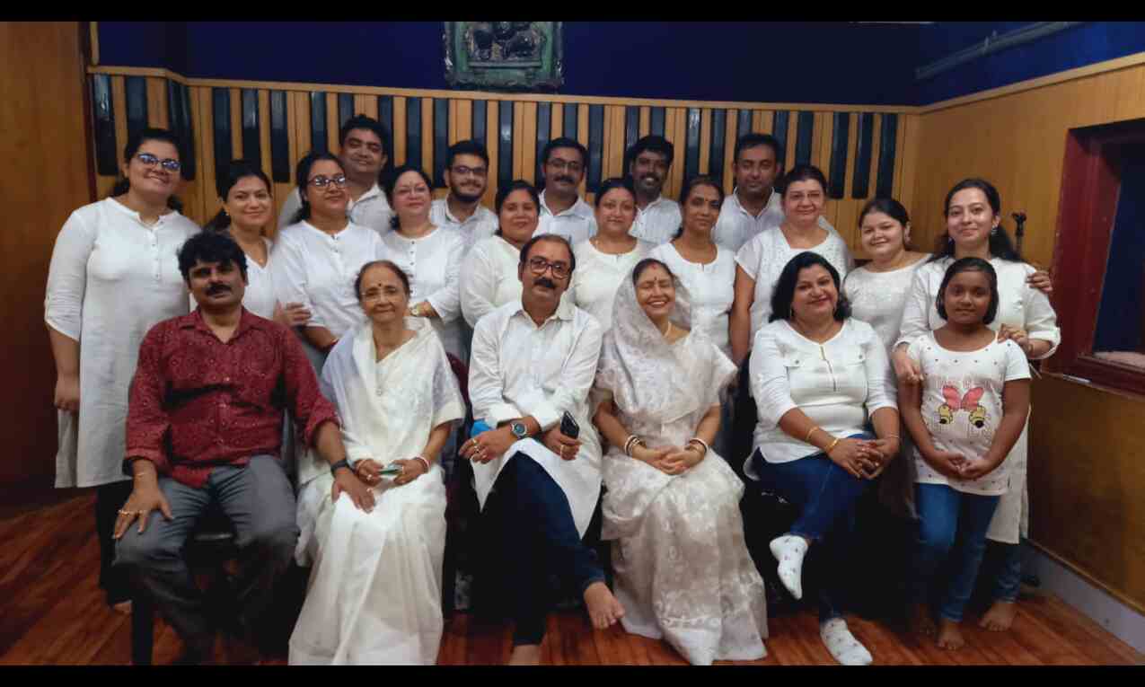 Rabir Ghar presents Sobar Ami Chhatra Rabir Ghar presents Sobar Ami Chhatra