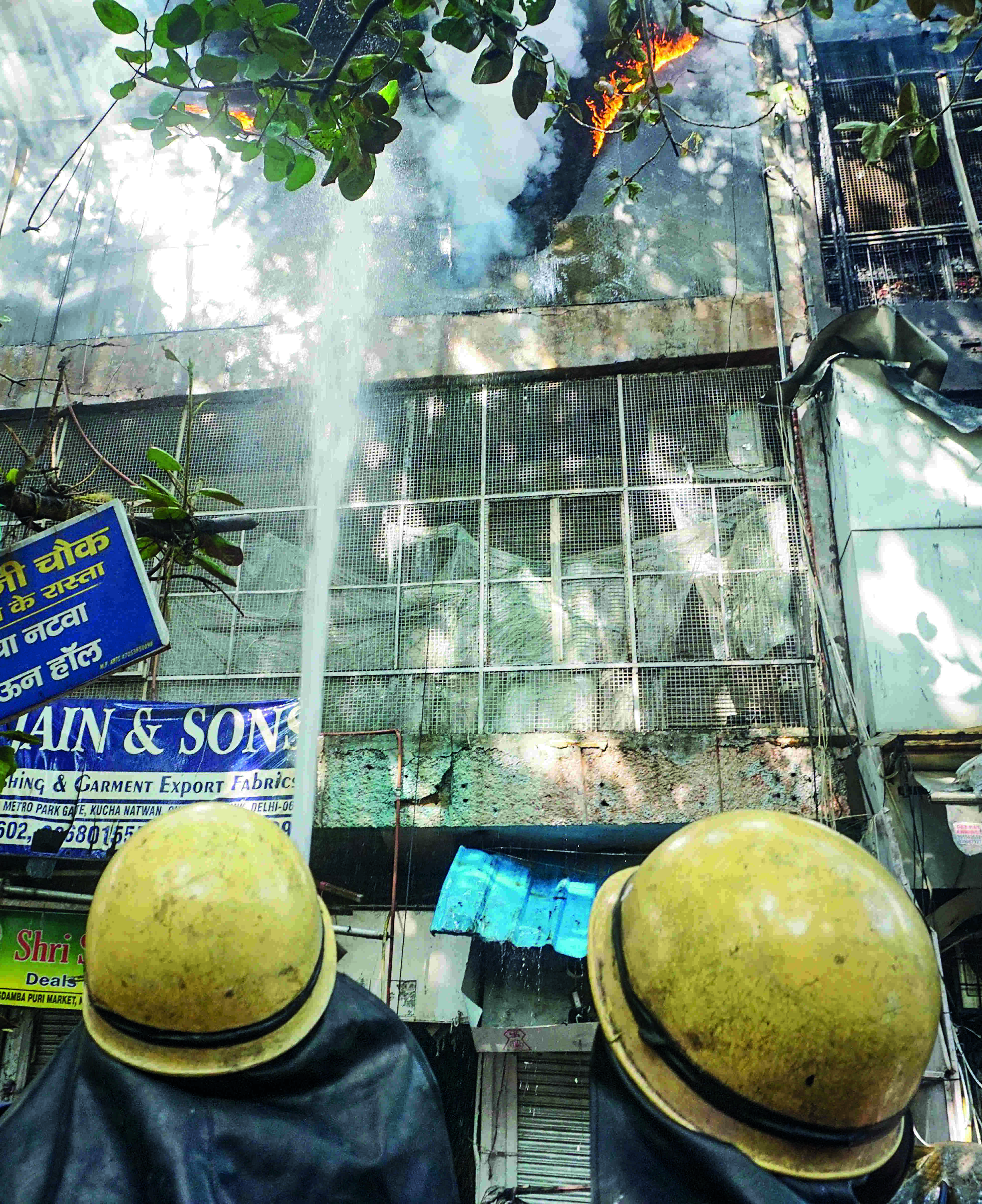 Over 80 shops in Chandni Chowk damaged in fire Over 80 shops in Chandni Chowk damaged in fire
