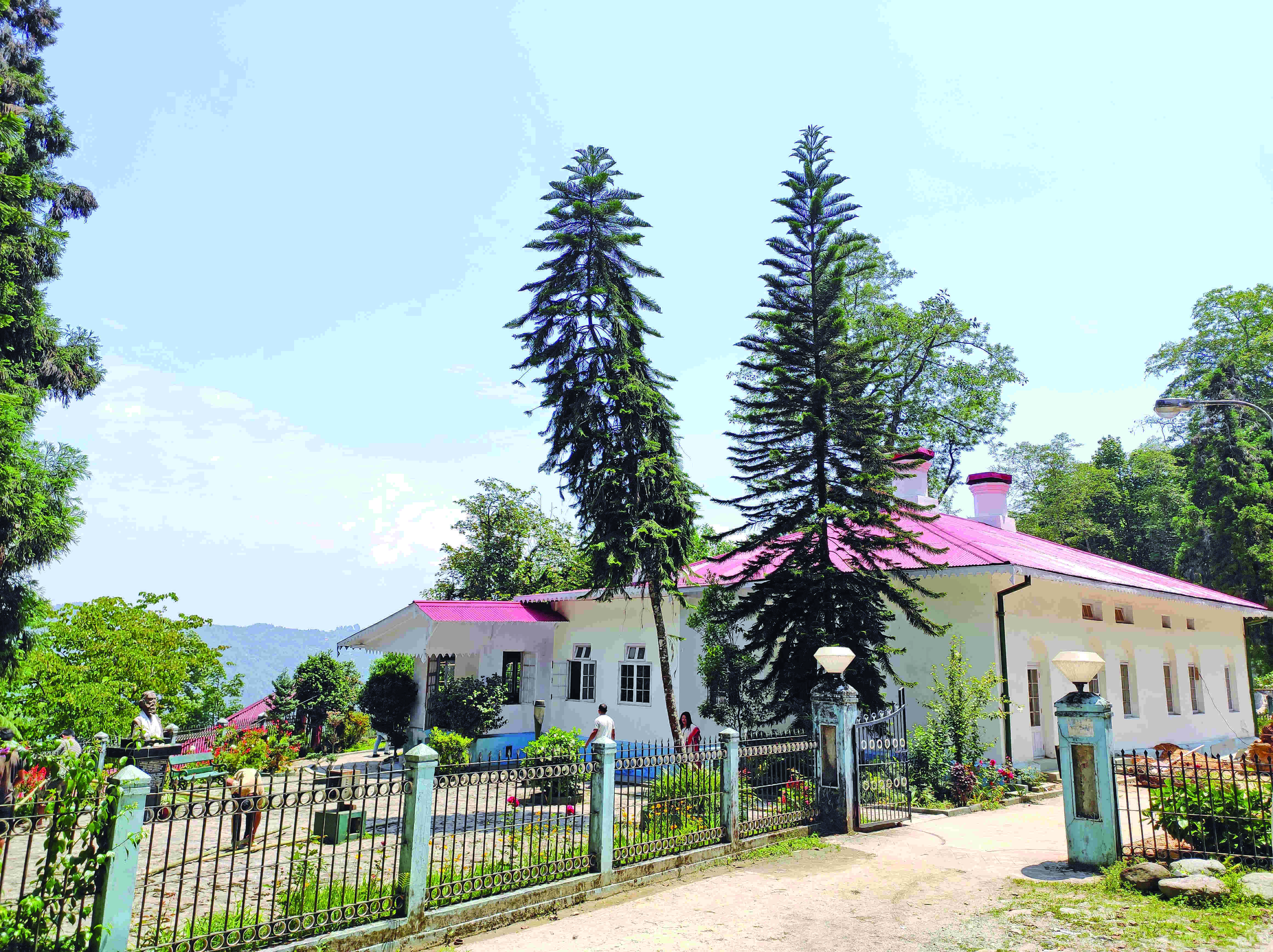 Puja: Tourist spots in state set to witness massive footfall Puja: Tourist spots in state set to witness massive footfall