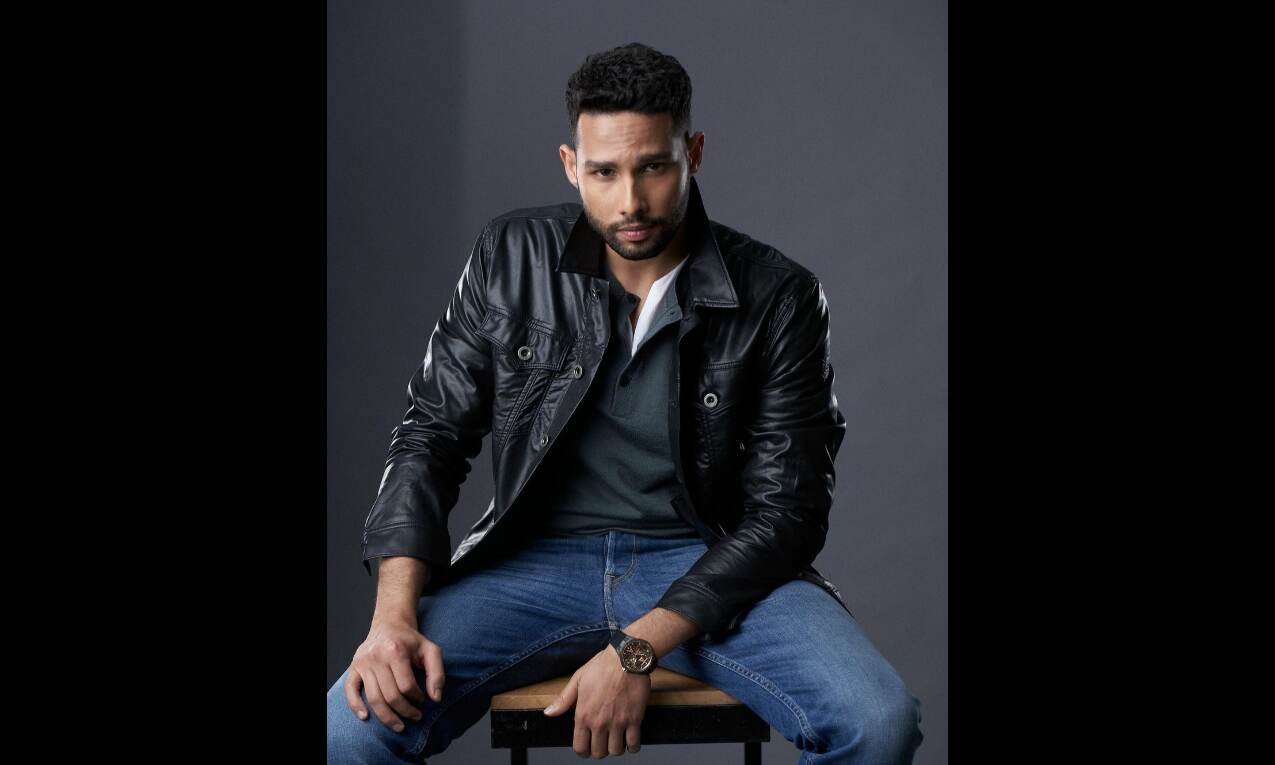 Koffee with Karan 7 - Siddhant Chaturvedi takes a dig at nepo actors Koffee with Karan 7 - Siddhant Chaturvedi takes a dig at nepo actors