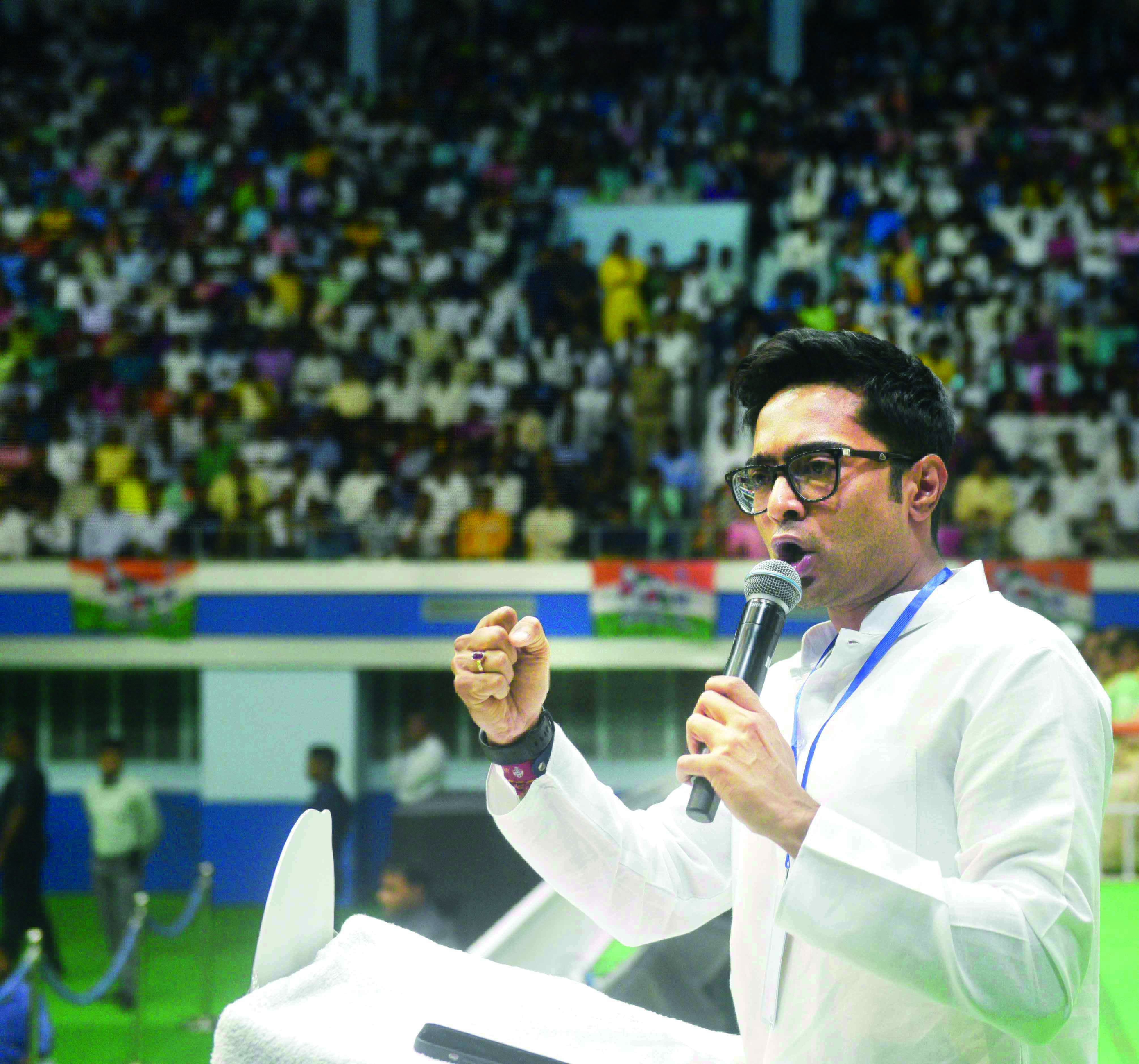 Amit Shah Indias biggest pappu: Abhishek explains jibe