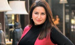 Goa govt begins demolishing restaurant linked to Sonali Phogats death for violating CRZ norms Goa govt begins demolishing restaurant linked to Sonali Phogats death for violating CRZ norms