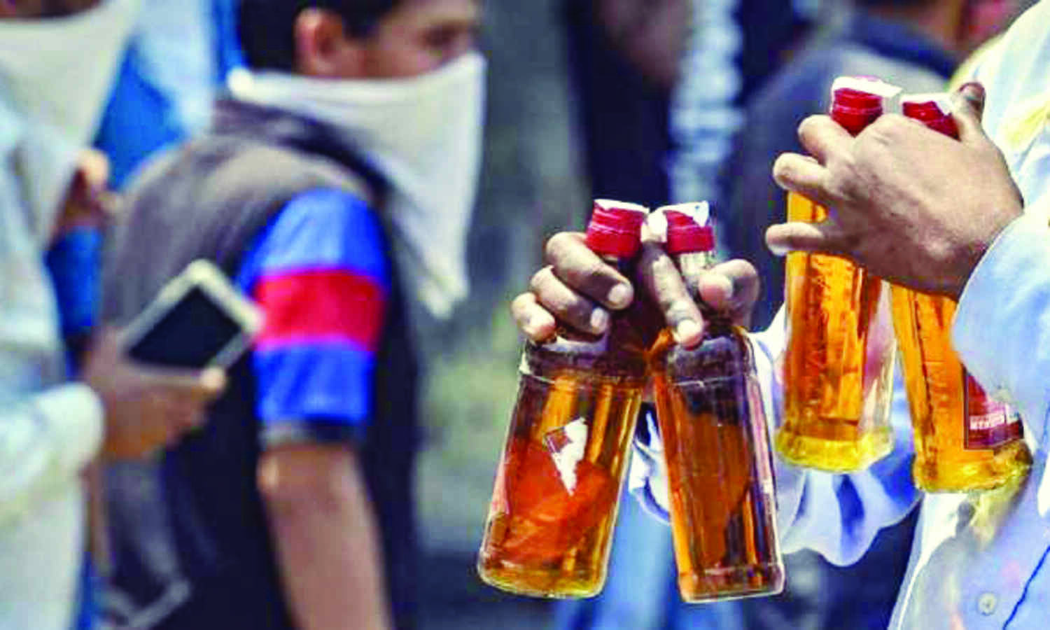 Man held for duping people over doorstep delivery of liquor