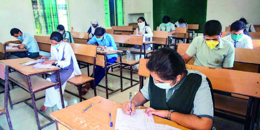 JEE Advanced: Two from Bengal in top five in two different IITs JEE Advanced: Two from Bengal in top five in two different IITs