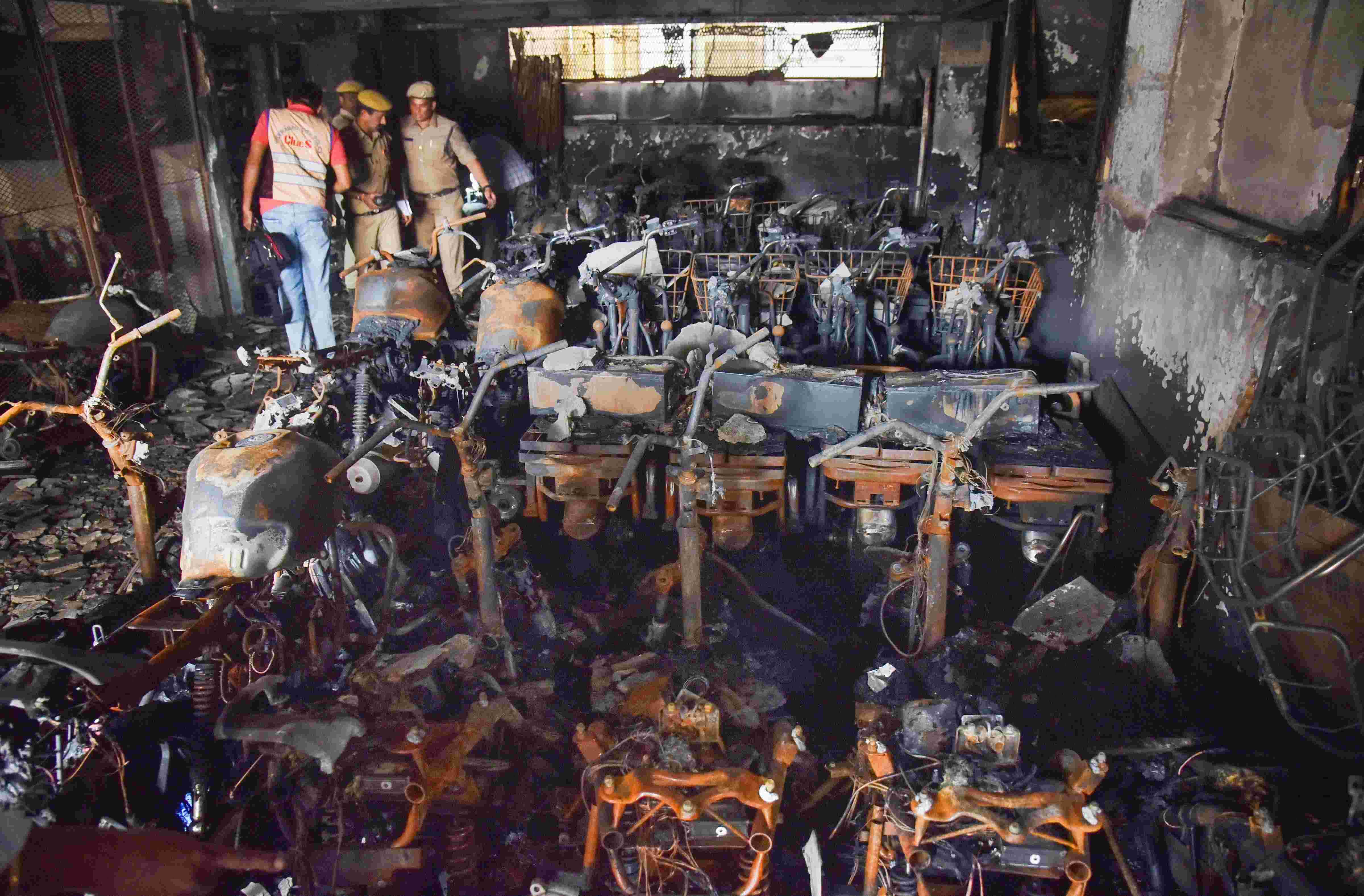 8 dead in Hyderabad fire; PM Modi, Telangana govt announce ex-gratia 8 dead in Hyderabad fire; PM Modi, Telangana govt announce ex-gratia
