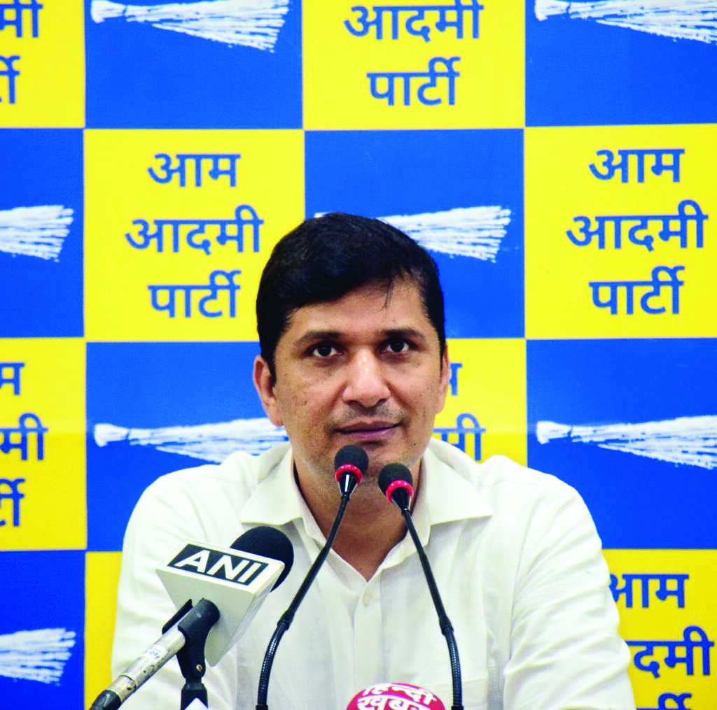 DJB seeks action against meter readers indulging in frauds, demanding money DJB seeks action against meter readers indulging in frauds, demanding money