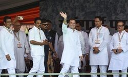 Rahul Gandhi begins 4th day of Kerala leg of Bharat Jodo Yatra on spiritual note Rahul Gandhi begins 4th day of Kerala leg of Bharat Jodo Yatra on spiritual note