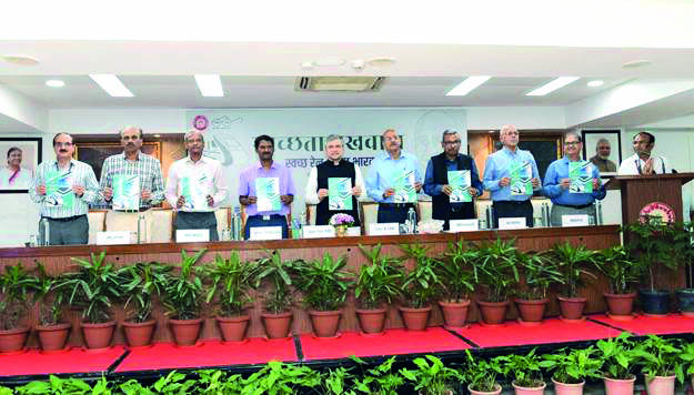 Union Min Ashwini Vaishnaw launches Swachhta Pakhwara Union Min Ashwini Vaishnaw launches Swachhta Pakhwara