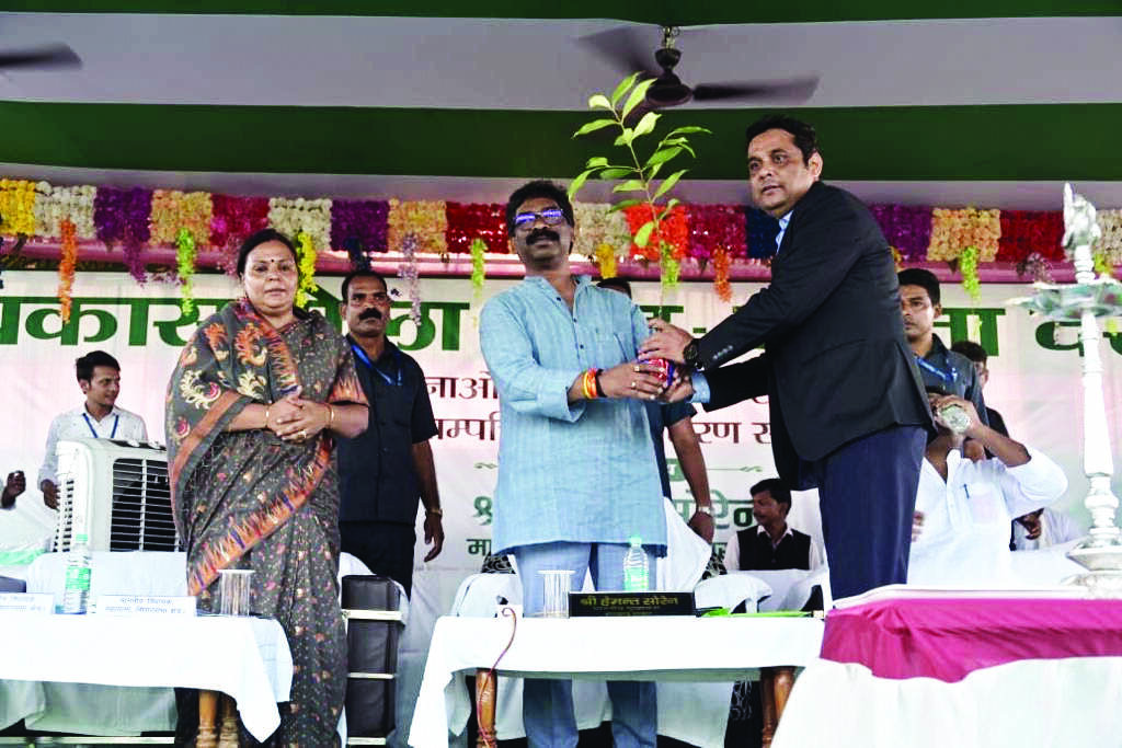 CM Soren inaugurates schemes worth Rs 16,710 lakh in Barhait
