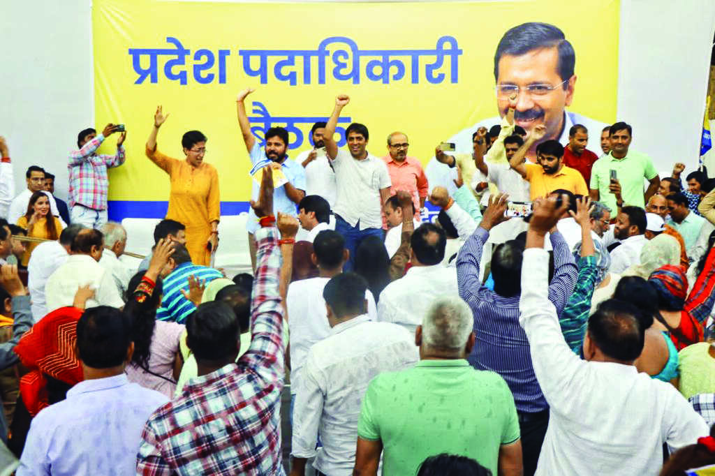 Door-to-door campaign to create awareness on electricity, garbage Door-to-door campaign to create awareness on electricity, garbage