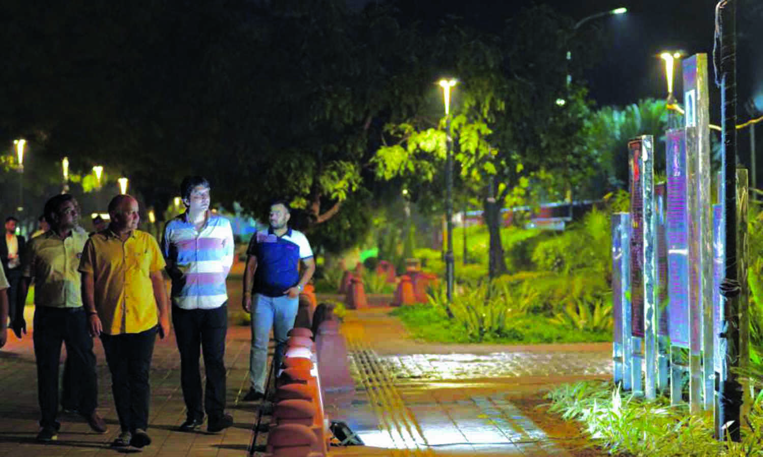 Delhi govt working on decongesting and redesigning several roads, says Sisodia