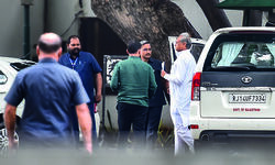 Cong prez poll: Sonia clears decks for Gehlot Cong prez poll: Sonia clears decks for Gehlot