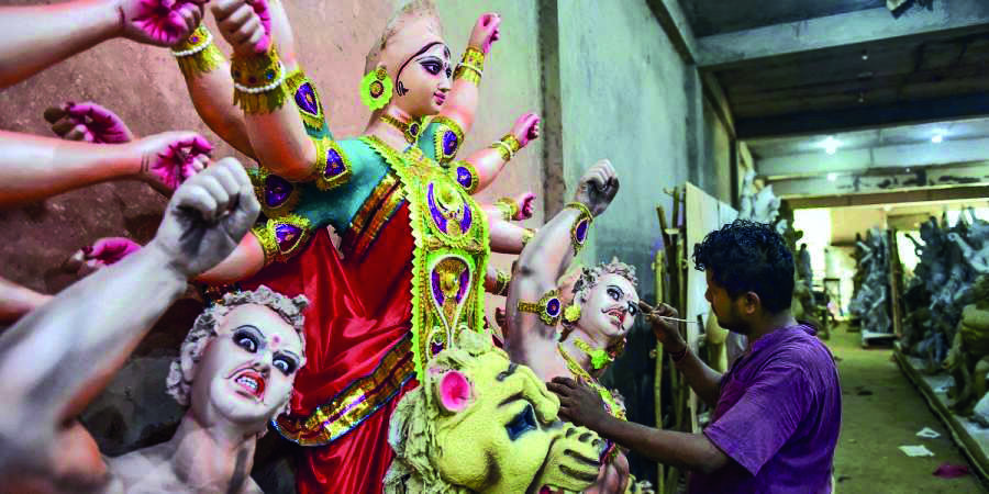 Post Unesco honour, Kumartuli artisans expect infra revamp Post Unesco honour, Kumartuli artisans expect infra revamp