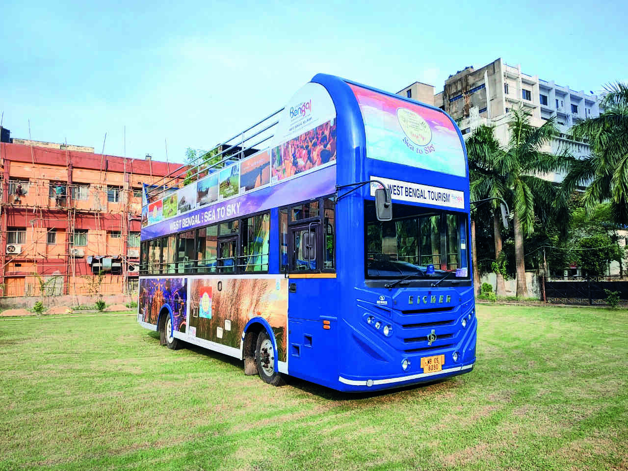 Puja special: State to run two double-decker buses in Kolkata from September 27 Puja special: State to run two double-decker buses in Kolkata from September 27