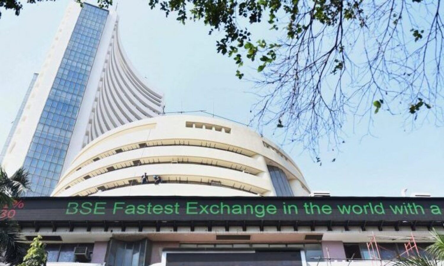 Investors lose Rs 13.30L cr in 4 days of market crash