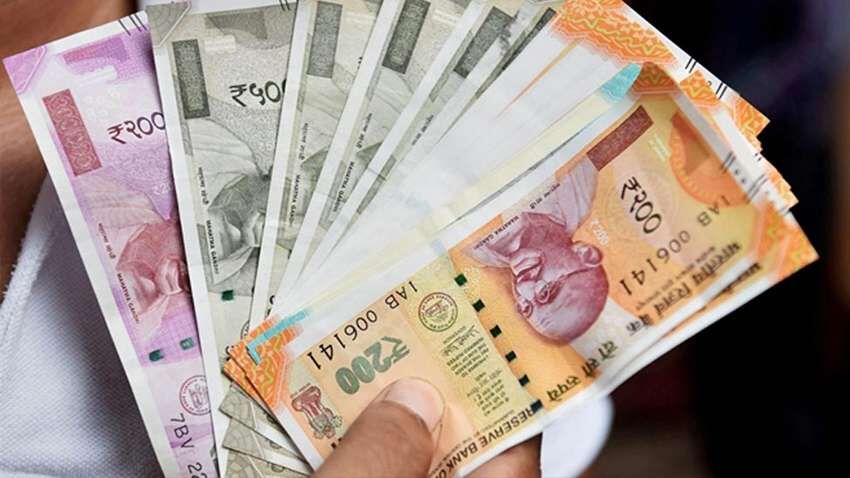 Rupee falls 40 paise to all-time low of 81.93 against US dollar Rupee falls 40 paise to all-time low of 81.93 against US dollar
